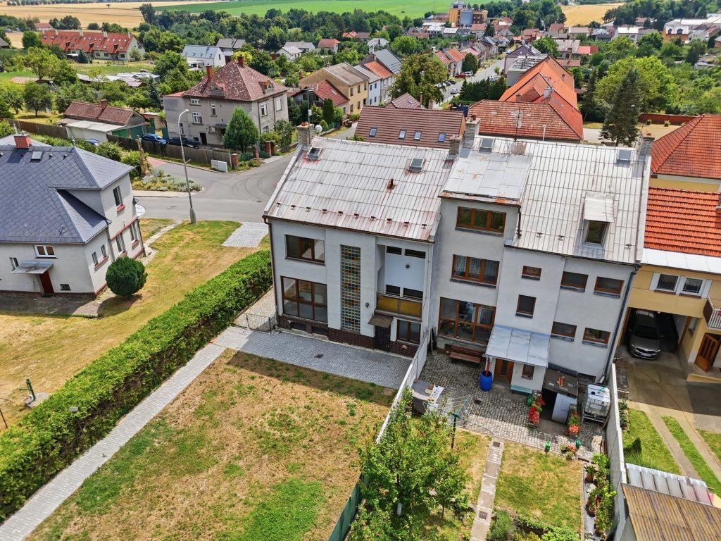 Fotografie a dronové záběry rodinného domu ve Slatinicích
